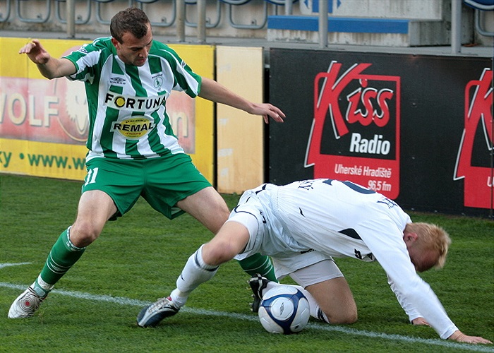 Ferenc Roth proti svým.