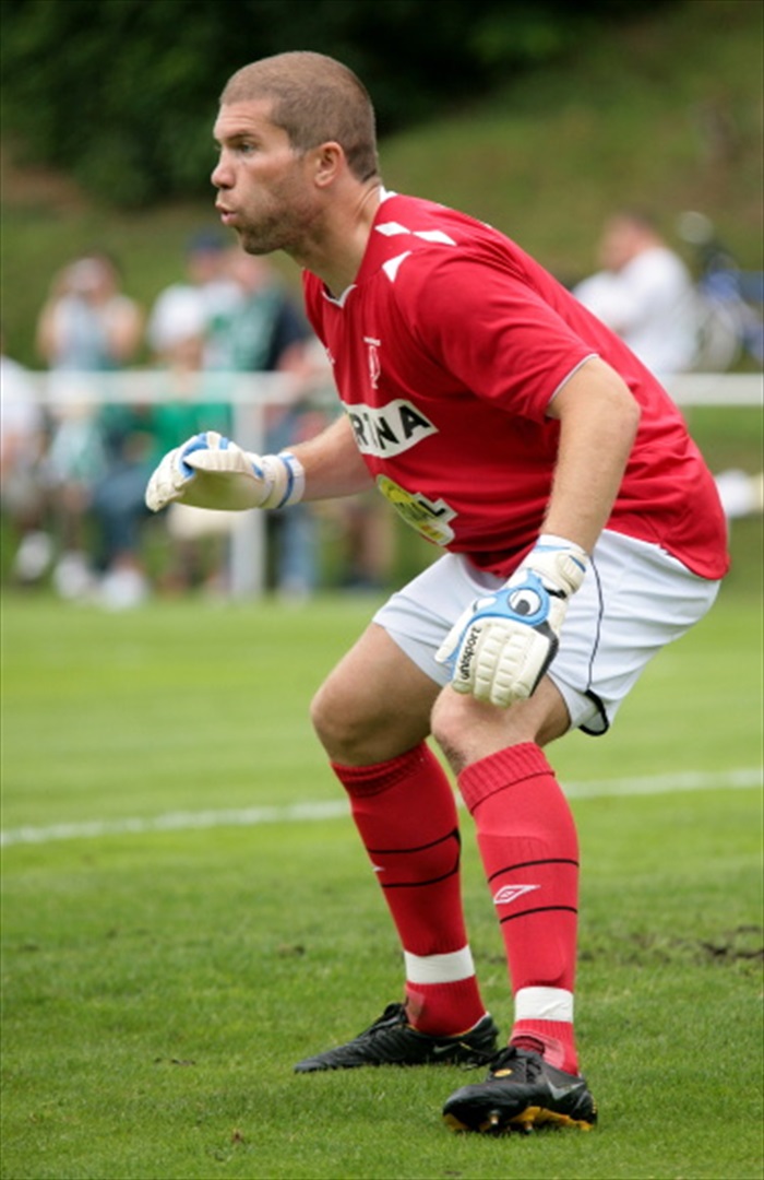 Radek Sňozík se koncentruje na hru.