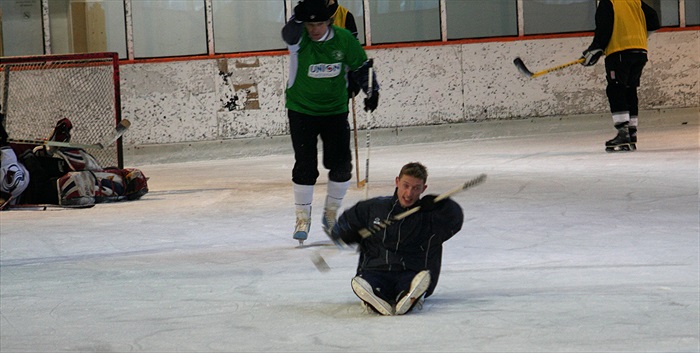 Tomáš Kulvajt slaví gól.