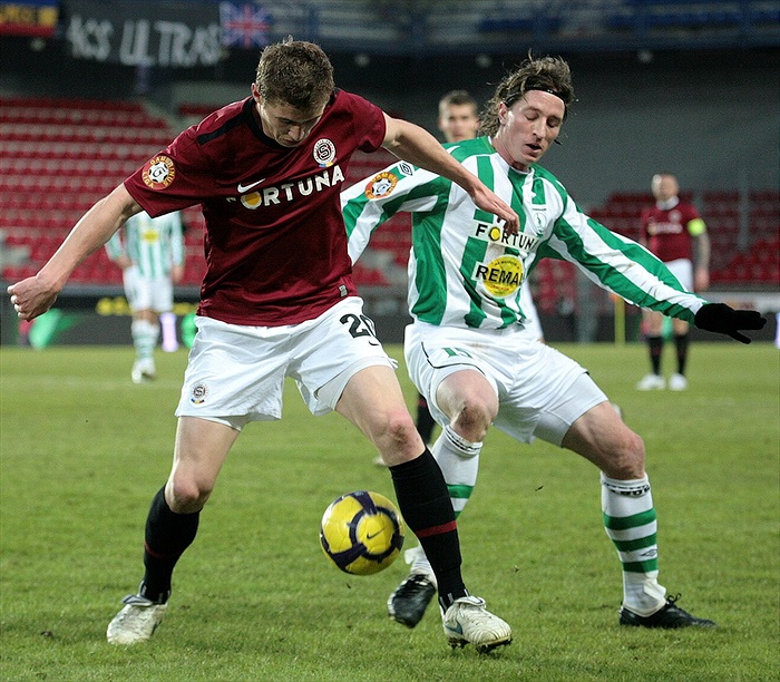 Bránící Jiří Kaufman