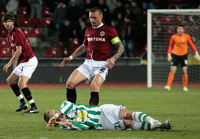 Škoda na zemi po zákroku Řepky