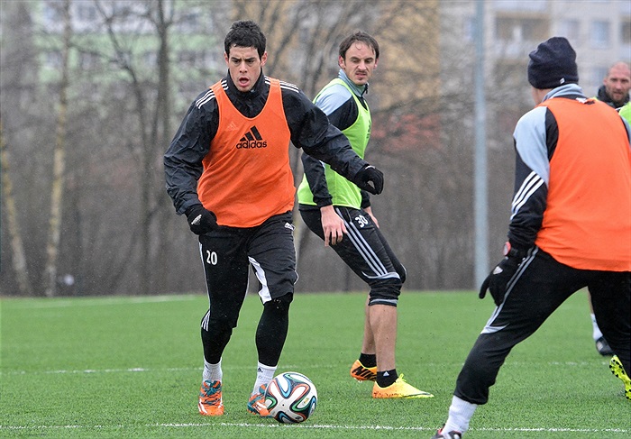 Nové tváře se zapojily do tréninku 