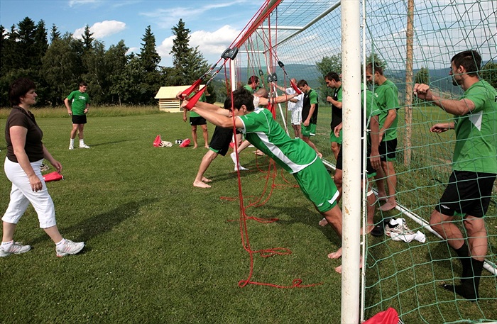 Posilovací a stabilizační cviky.