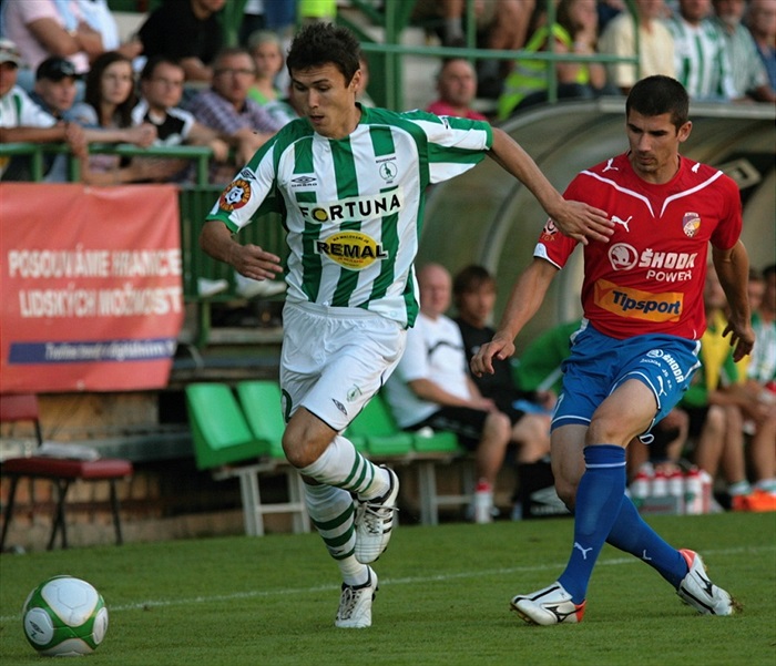 Ibragimov sprintuje do útoku.