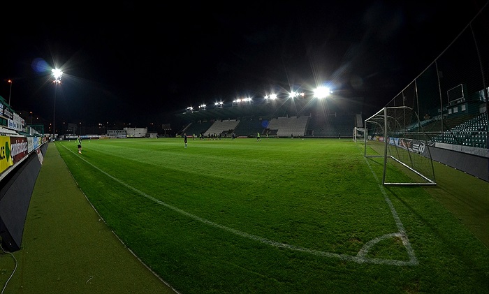 Předzápasový trénink za umělého osvětlení