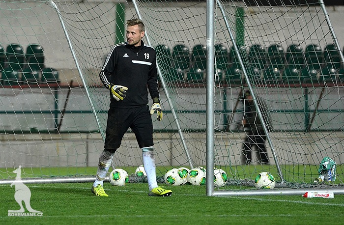 Předzápasový trénink za umělého osvětlení