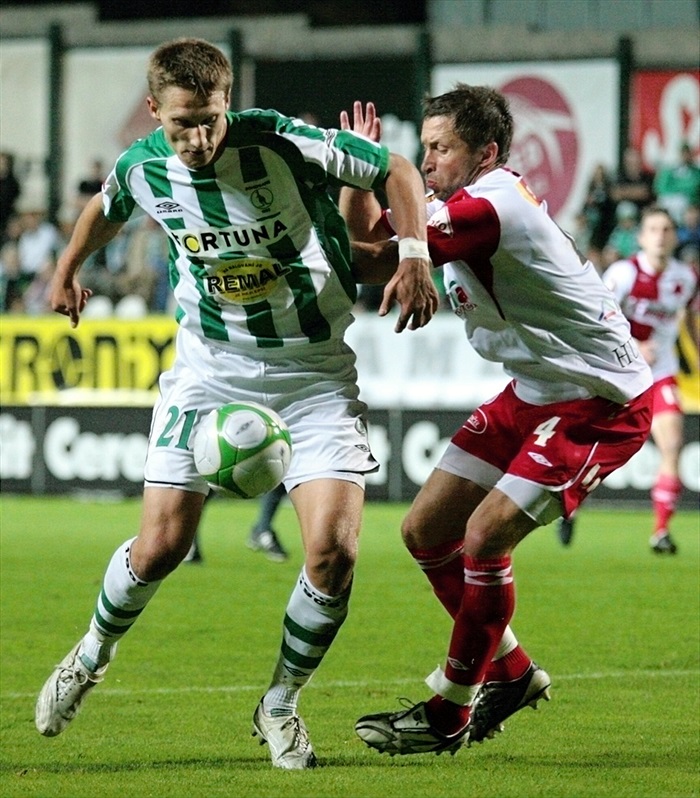 Škoda se dere do šance.