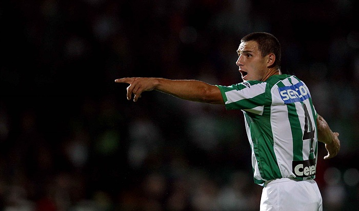 Jindřišek řídí obranu.