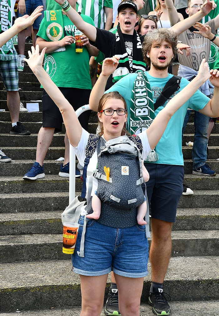 Dění na tribunách: Bohemians - Slovácko