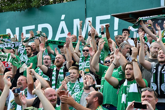 Dění na tribunách: Bohemians - Slovácko