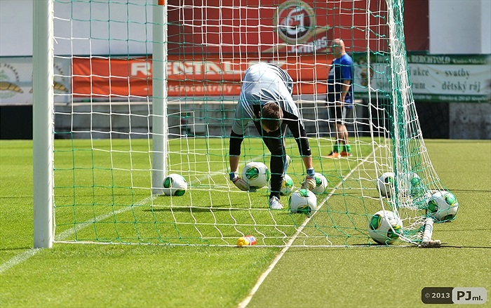 Klokani zpět v Ďolíčku - první trénink na novém trávníku