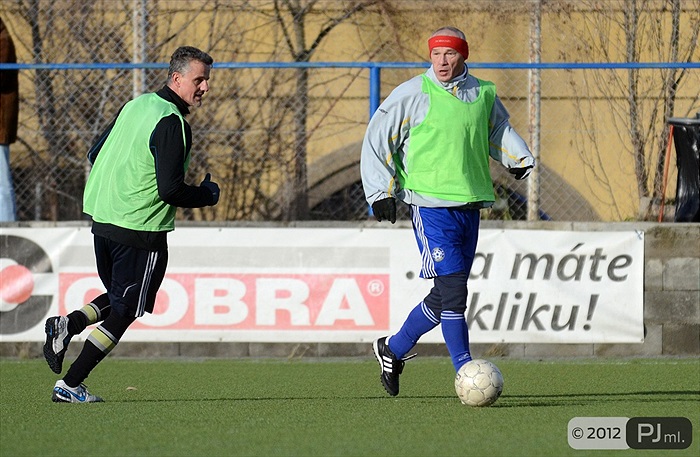 Stará garda se rozloučila s rokem 2012