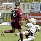 Poborský srovnává přes Holce na 1:1 (jaro 2003)