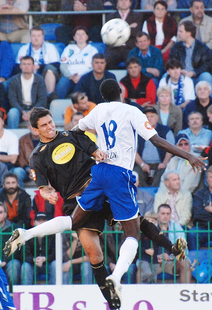 Pavel Lukáš v hlavičkovém souboji