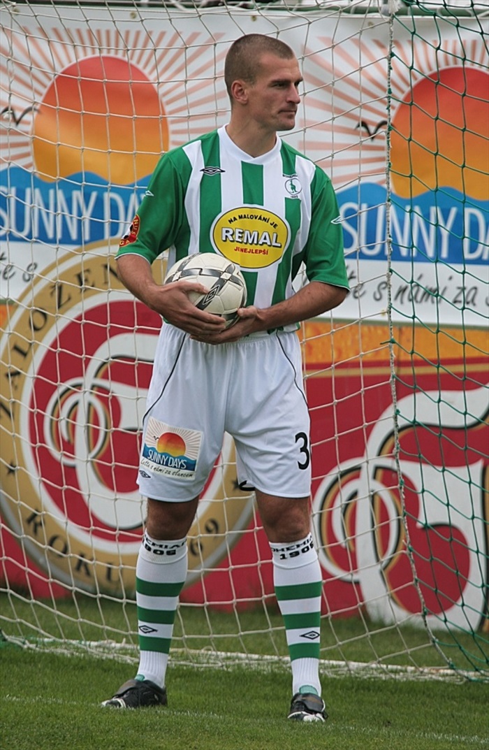 Marek Nikl při póze na kartičky.