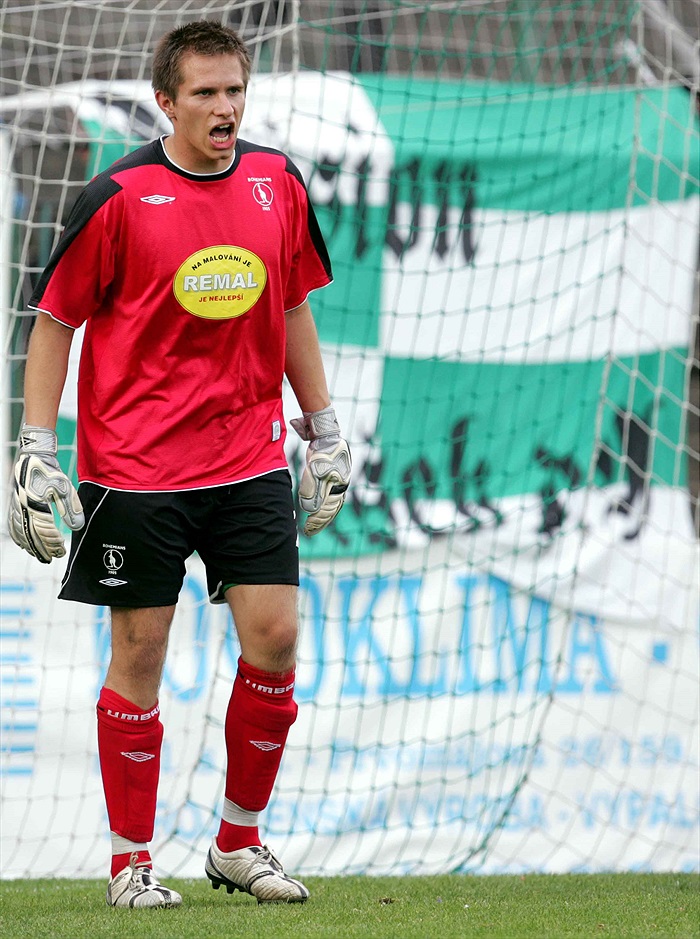 Ve druhé půli se do branky postavil Jakub Hrábek.