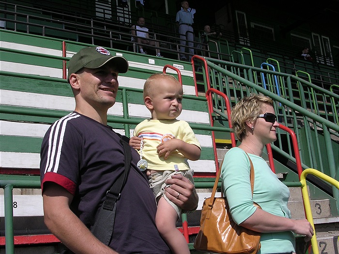 Fotbalista Norimberku Marek Nikl dorazil i s rodinou