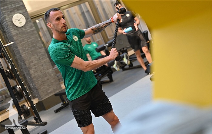 Dopolední trénink v posilovně