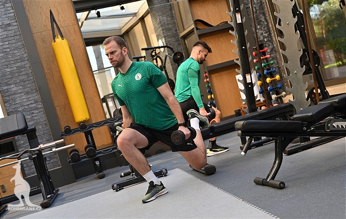 Dopolední trénink v posilovně
