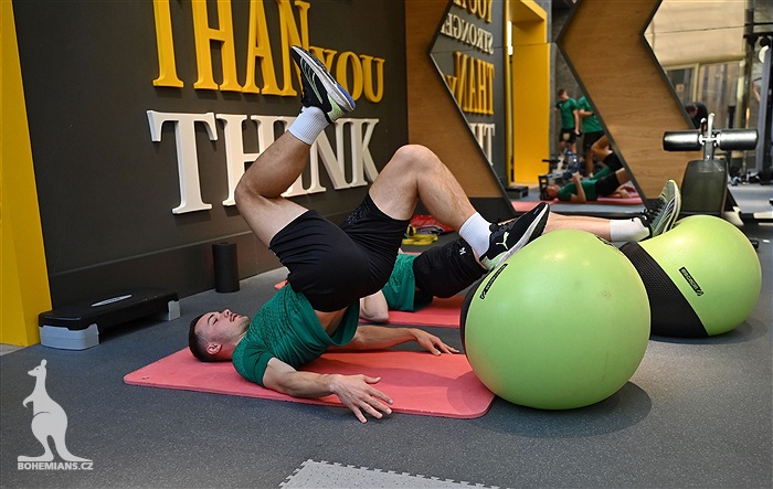 Dopolední trénink v posilovně