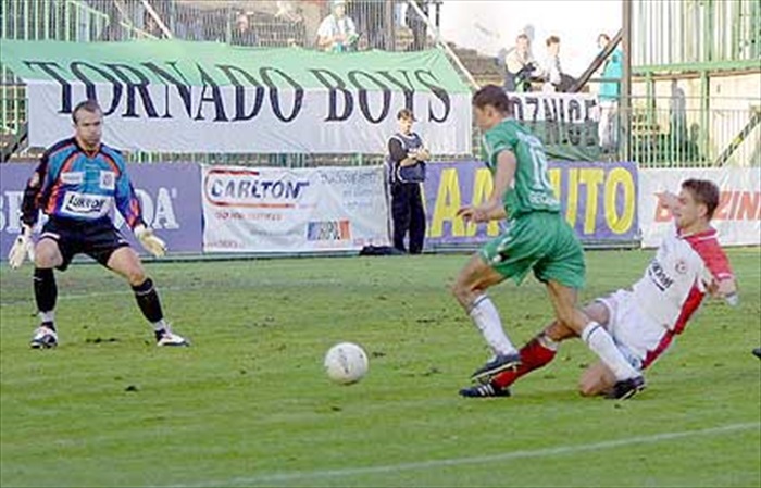 Mucha podsekává Baláže - penalta!