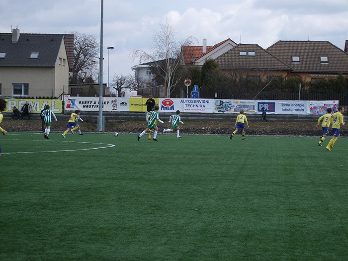 Chtělo by to náběh z druhé strany