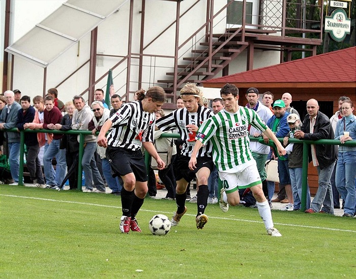 Dorost B1905 - ČB B [27.05.2006], David Bartek se s budějovickým Vláskem potkal nedávno v dresu A týmu