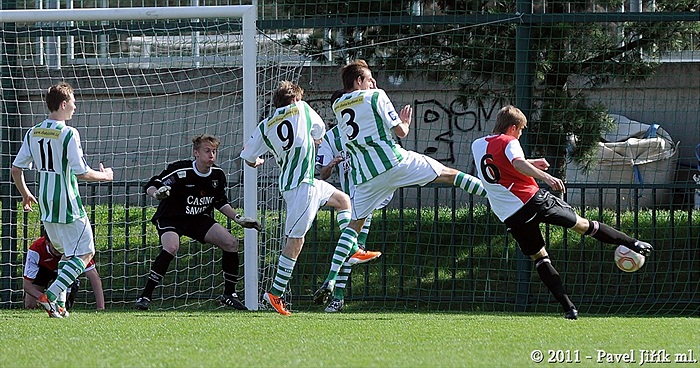 SK Slavia Praha B - Bohemians 1905 1:3 (1:1)