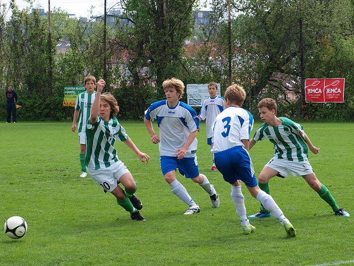 Útok zakládá Jakub Habětín (20) společně s Kevinem Radimským