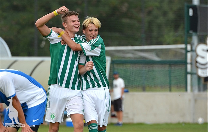 Matěj Koubek oslavuje vstřelenou branku