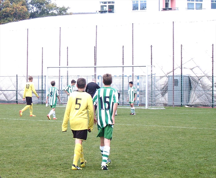 zleva - Adam Petrák(8),Darek Farkaš,František Pihera(15) a Hung Vu