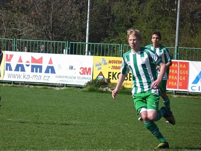 Kapitán David Svozil, v pozadí David Bukáček