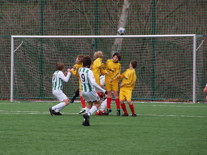 Trestný kop Jakuba Káše mířil těsně nad břevno