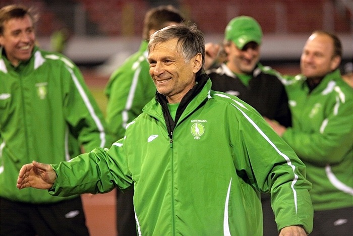 Václav Hradecký a slavící lavička