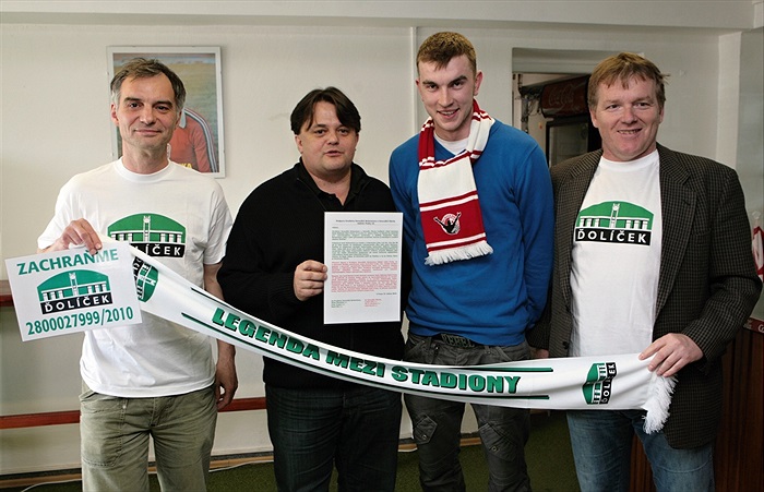 Radnice, fanoušci Slavie i Bohemky jsou za jedno - Ďolíček by měl zůstat.