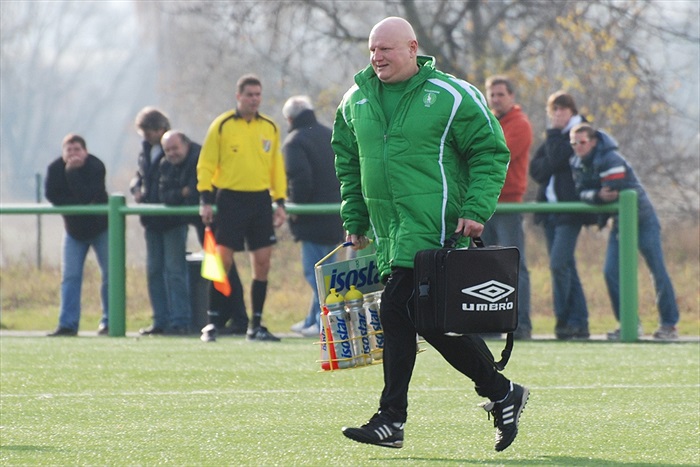 Vláďa Hric spěchá na hrací plochu