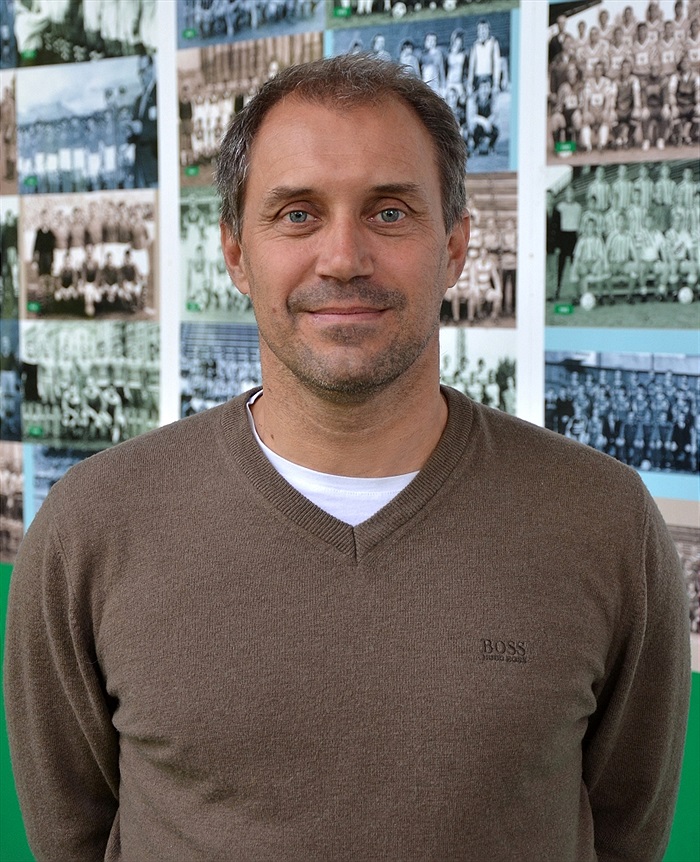 Novým trenérem Bohemky se dnes stal Roman Pivarník