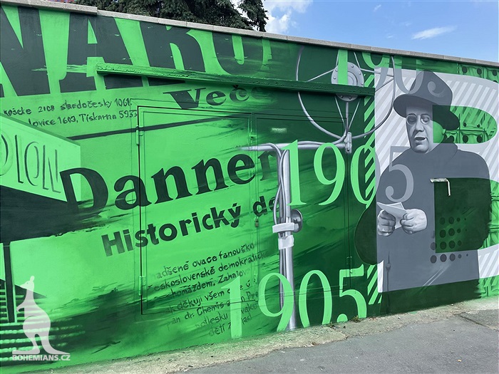 Zeď Ďolíčku zdobí nový mural