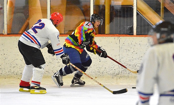 Hokej 2015: Černá - Bílá 7:6