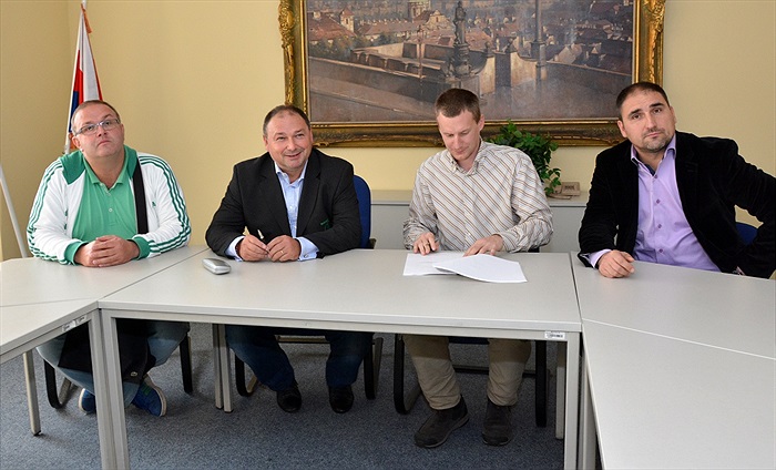 Podpis smlouvy Ďolíček radnice