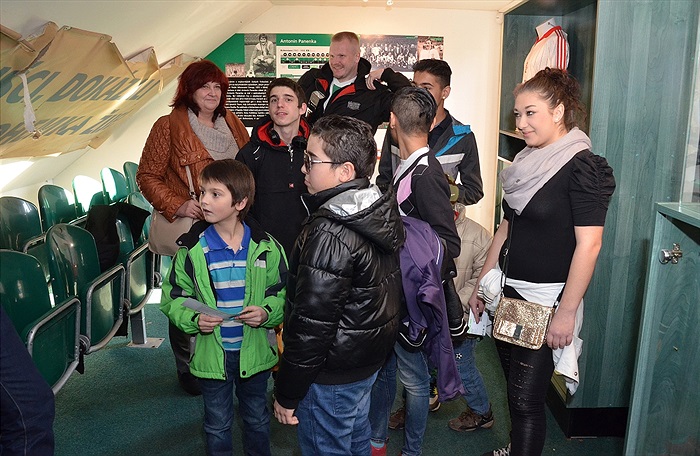 Děti z děstkého domova na utkání v Ďolíčku