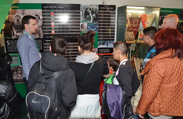 Děti z děstkého domova na utkání v Ďolíčku