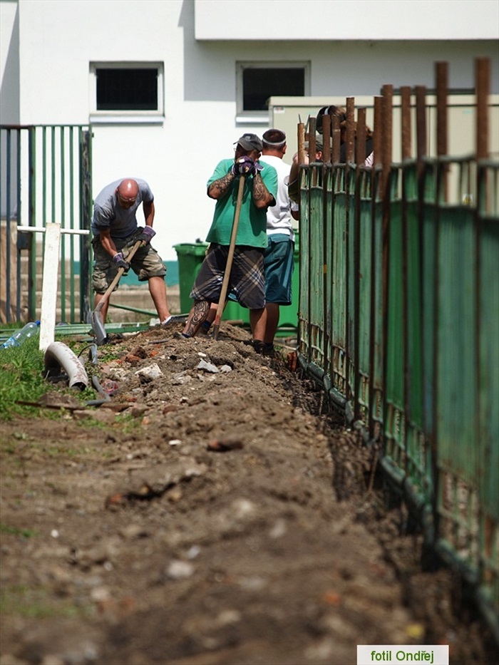 Ďolíček - velká brigáda 9. 6. 2012