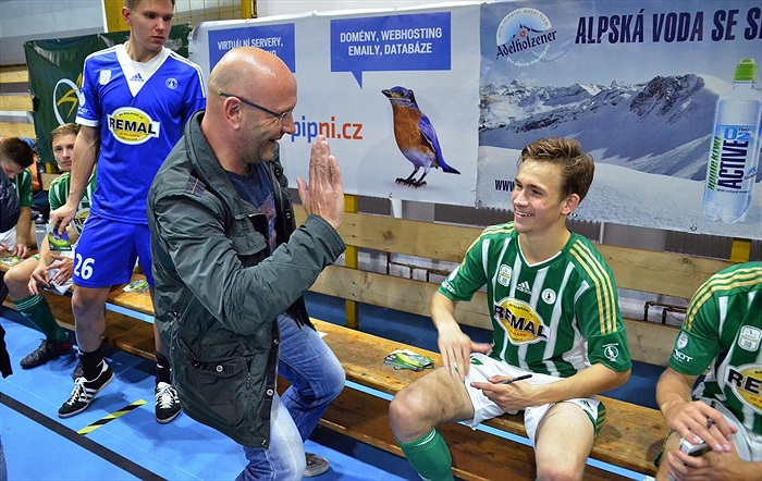 Exhibice Fotbal vs. Florbal 10:10