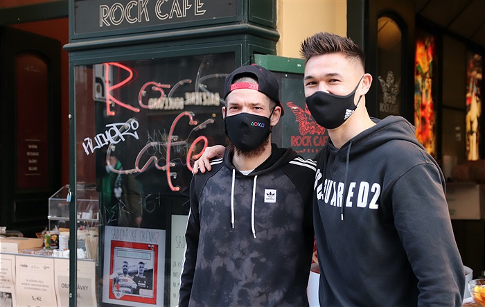 David Bartek a Patrik Le Giang se zúčastnili akce Srdcařské okénko