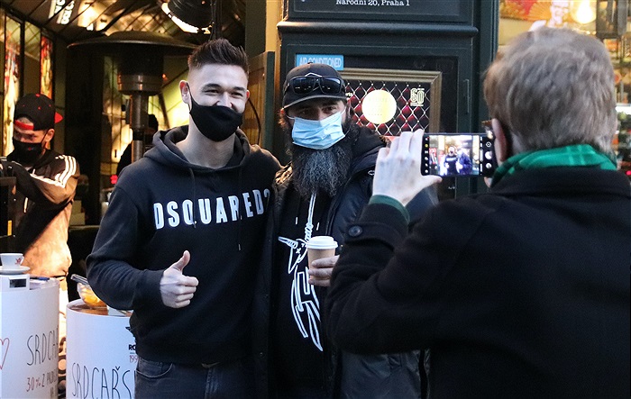 David Bartek a Patrik Le Giang se zúčastnili akce Srdcařské okénko